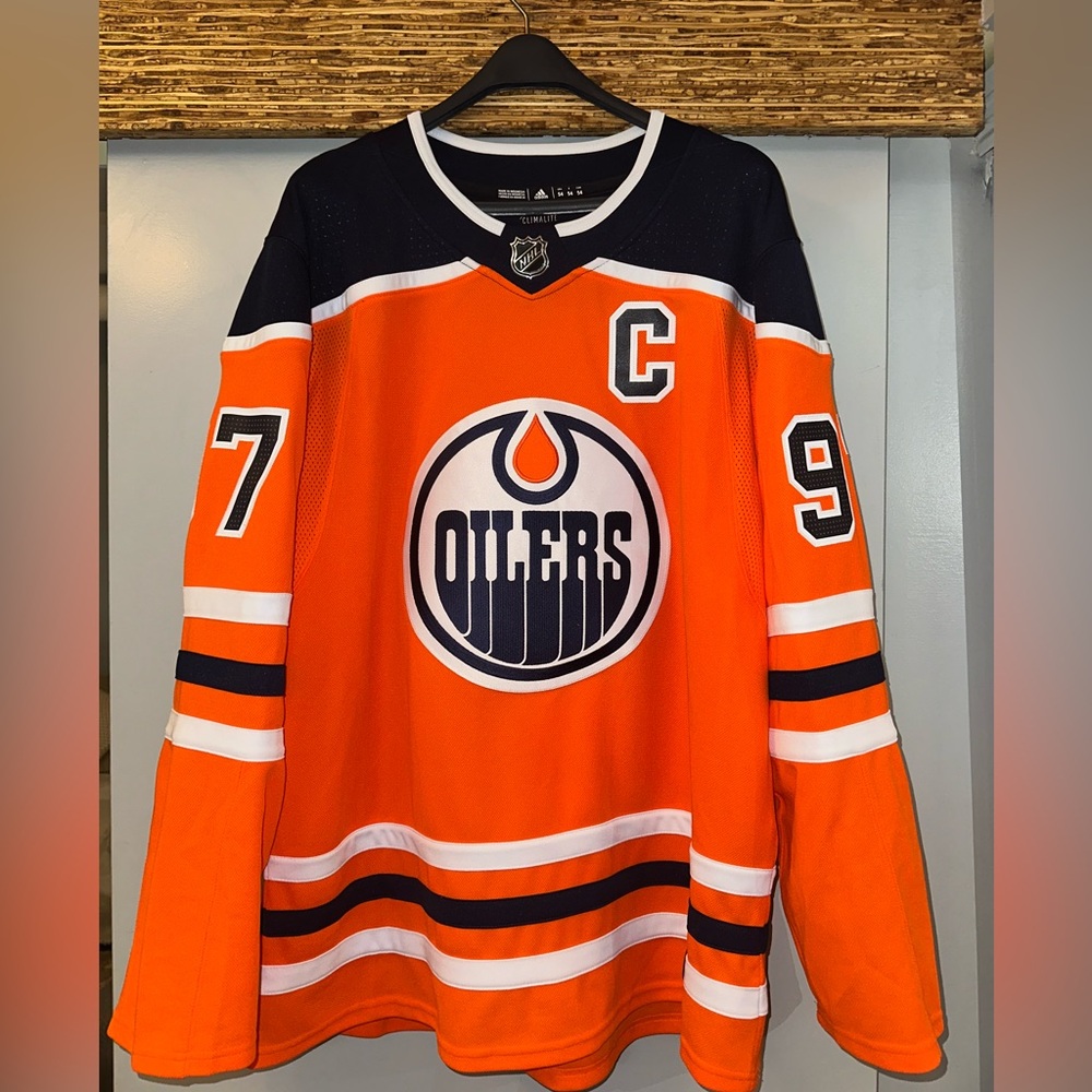 Edmonton Oilers Authentic Connor McDavid Hockey Jersey